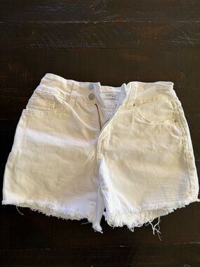 White Denim Frayed Hem Women's Shorts